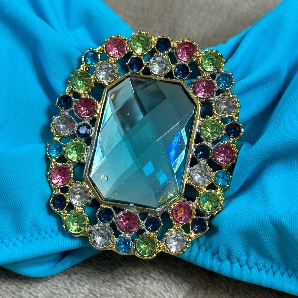 Victoria's  Secret Jeweled Center Turquoise Blue Bandeau Bikini Top Size Medium - Picture 2 of 6